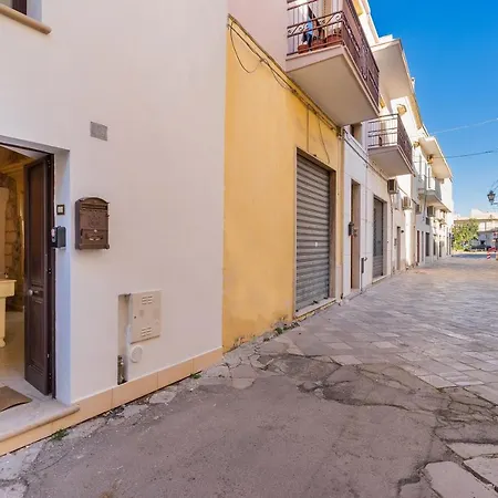 Casa Cairoli شقة