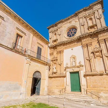Casa Cairoli *